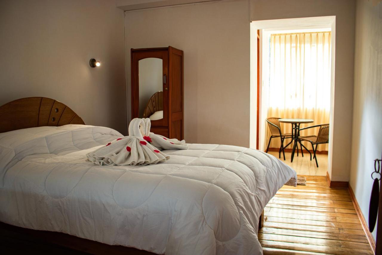 Hotel Los Laureles Calca Exterior photo
